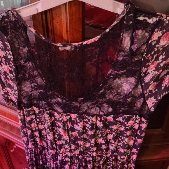 Deb Black and Pink Floral Dress - Picture 5 of 5